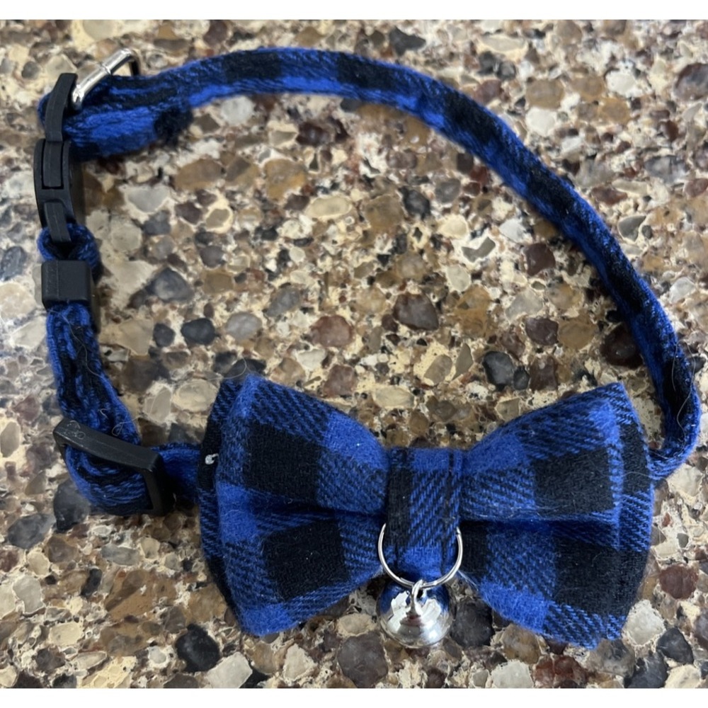 Cat Collar Breakaway with Bell and Bow Tie Blue Plaid‎ Adjustable Kitten Collar